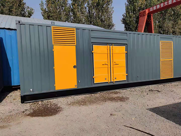 金凤签订发电机出租合同时需要注意的一些重要事项：